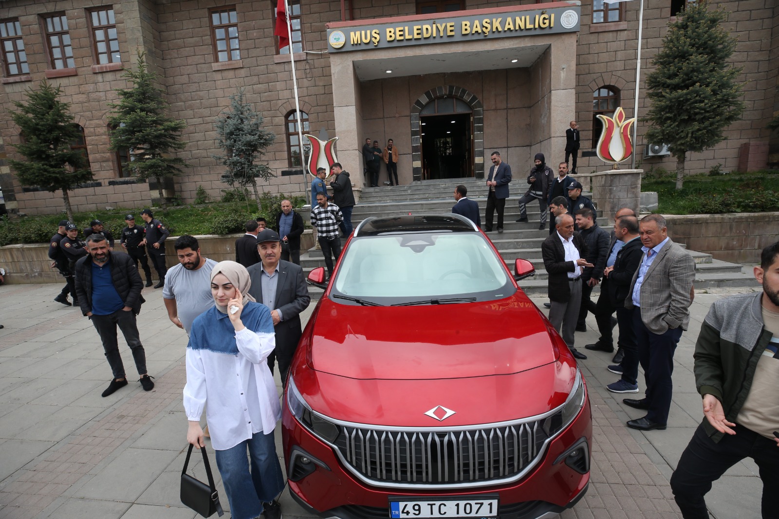 Türkiye’nin yerli otomobili TOGG, Muş’ta tanıtıldı